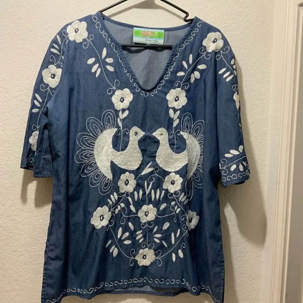 Nativa Embroidered Tunic blue